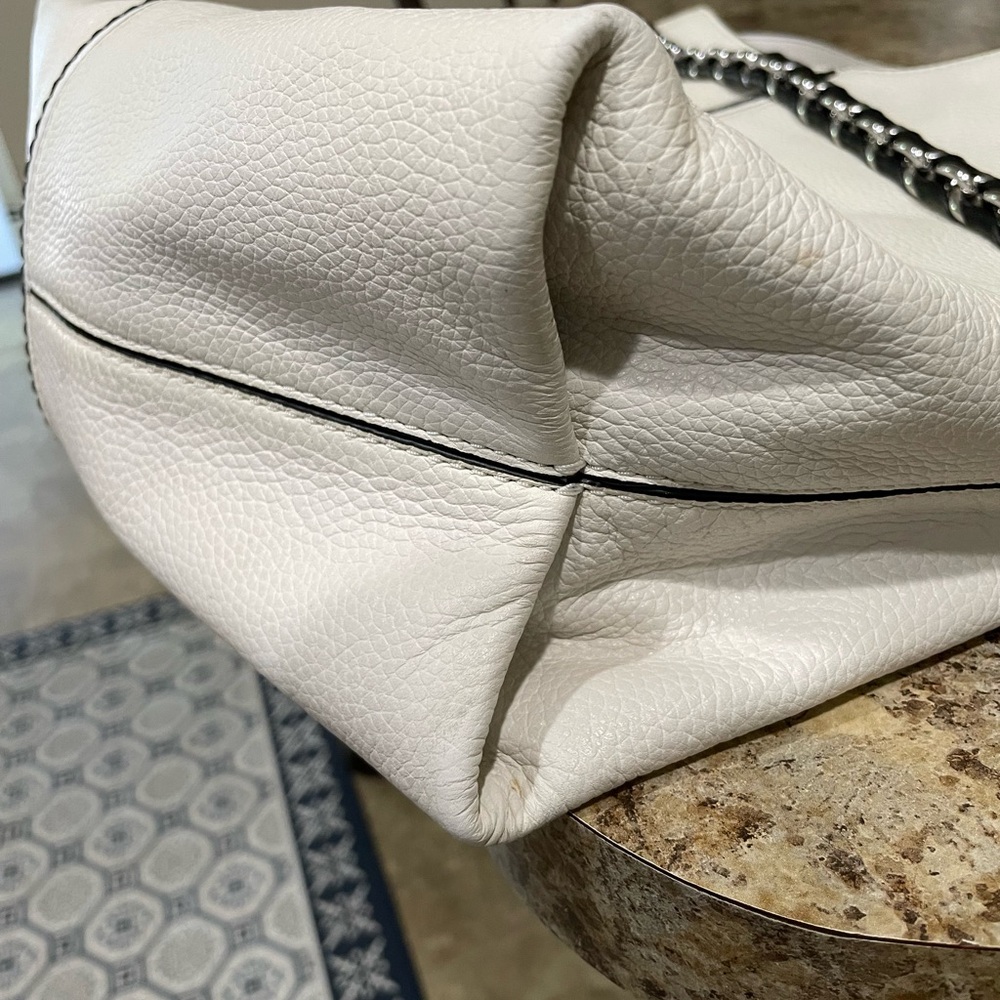 Michael Kors White Pebbled W/Black Leather Chain Large Satchel Bag - Picture 14 of 16